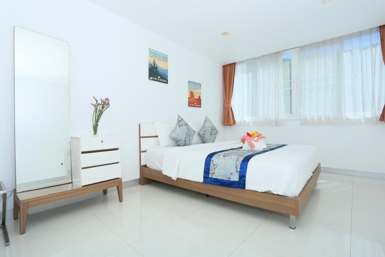 Seaview Villa Patong 芭东海景3卧别墅 5分钟到江西冷 4Bdr Pool エクステリア 写真