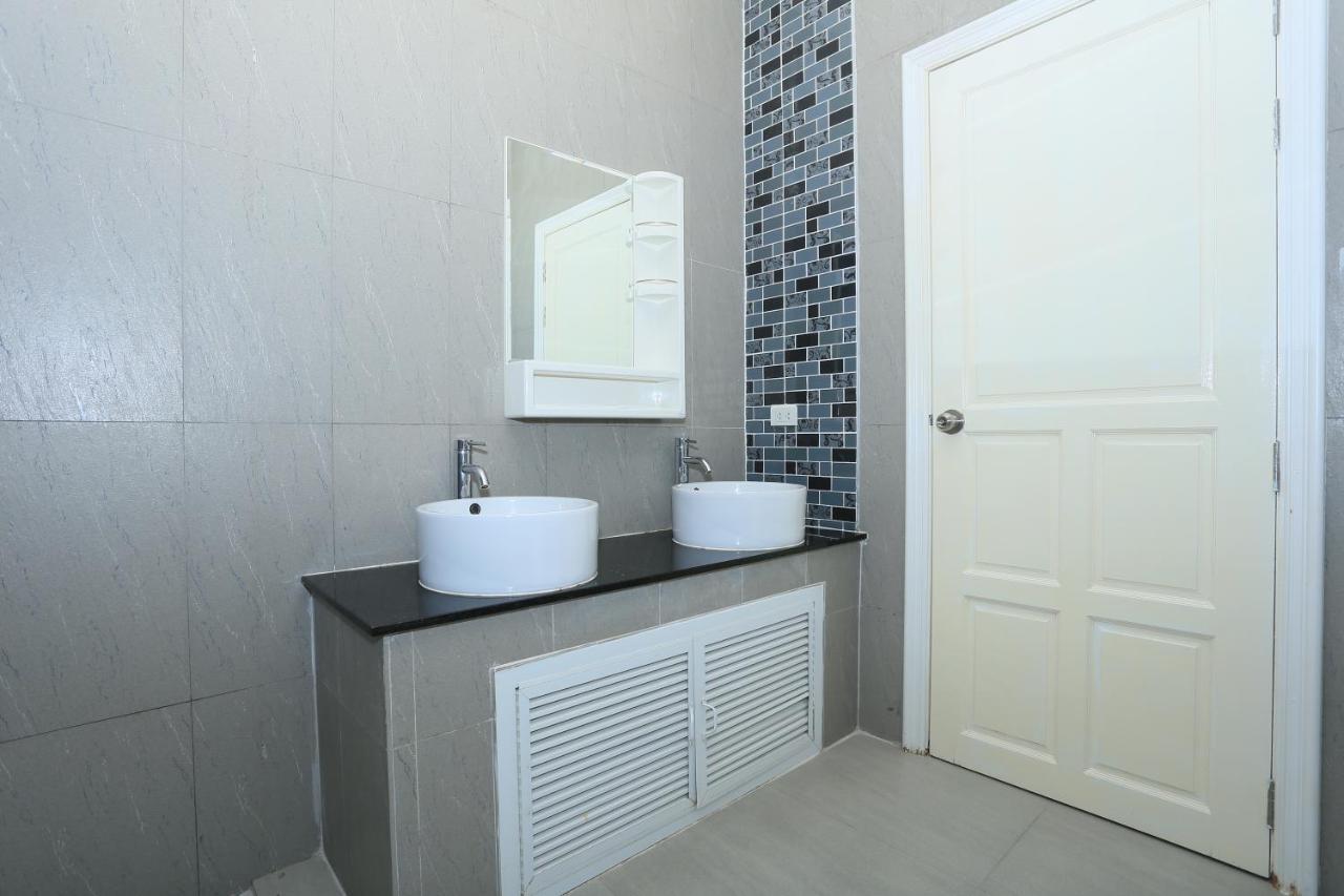 Seaview Villa Patong 芭东海景3卧别墅 5分钟到江西冷 4Bdr Pool エクステリア 写真